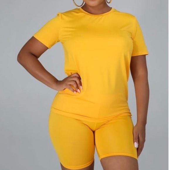 DAISY Mango Two Piece Short Sleeve High Waisted Biker Short Set - Picture 1 of 2